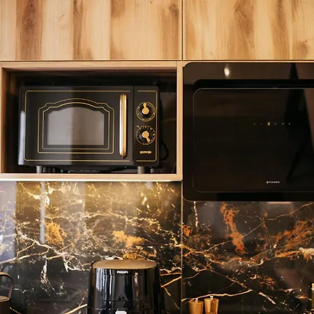Vironia Appartement *